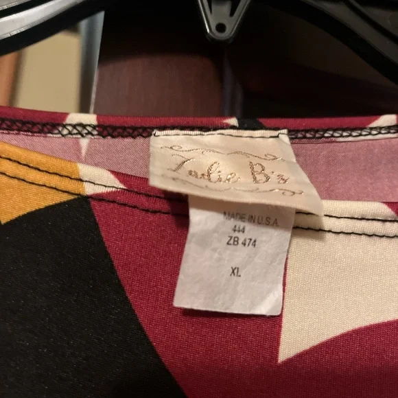 Zadie B’s Top, like new - Picture 3 of 3